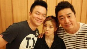 ‘컬투쇼’ 혜이니, 과거 컬투와 인증샷…머리 크기 차이 2배 ‘대박’