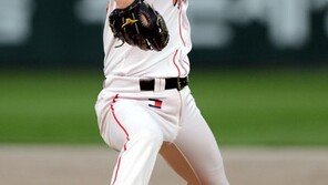 김광현 “여름엔 투수가 타석에 서면 어때요?”