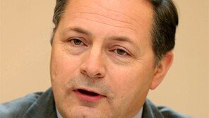 찰스 헤이 주한 英대사 “난 한국어 사투리는 안씁니다”