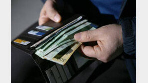 주차 비용 비싼 공항 "영국 공항이 상위권에…"