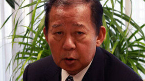 메르켈 떠난 후 자민당 핵심 간부 “위안부 문제 해결 안 됐다” 발언