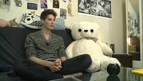 파비앙 라면버거 논란 후폭풍 ‘술렁’…장난 vs 경솔, 갑론을박 ‘시끌’