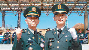 군번 2개씩 목에 건 열혈 3父子