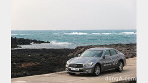 [시승기]인피니티 Q70 “E의 정숙성, 5의 운동성”