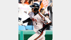 좌익수 변신한 송광민 “조금씩 더 발전하겠다”