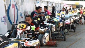 [RMC 2015 아시아]예선전 검차 실시…길게 늘어선 카트 행렬