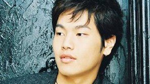 나윤권, 조규찬의 격려속에 4라운드 진출