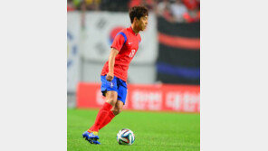 천재의 귀환, 박주영을 홈개막전 출전