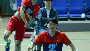 [포토] ‘전국봄철종별 배드민턴리그전’ 강동호, 스매싱 공격 ‘매섭네!’