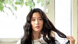 클라라 협박 혐의로 검찰 송치, “소속사 대표 때문에 성적수치심” 주장하더니…