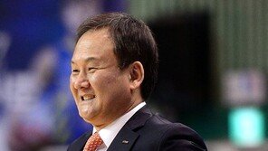 모비스, 4강PO 앞두고 유재학감독과 5년 계약연장…왜?