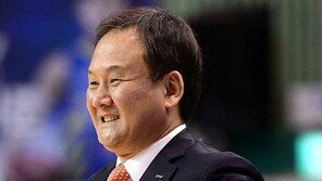 유재학 “11년간 날 믿어준 구단…고민없이 재계약”