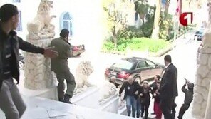 튀니지 박물관 테러, 버스서 내린 괴한 난데없는 총기난사...관광객들 날벼락