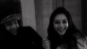 한예슬 테디, 커플사진 공개… 가만히 있어도 ‘행복해~’