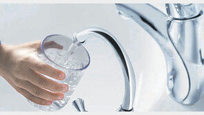 마시다 남은 물 세균, 하루 지난 뒤 측정 해보니 세균 4만 마리 이상...