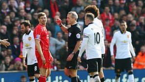 리버풀 제라드, 출전 1분 만에 역대급 ‘퇴장’