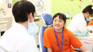 [Health&Beauty]가족질환 되는 치주염… ‘검진+칫솔+치실’로 예방을…