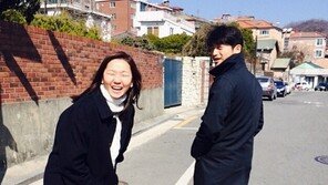 장윤주, 5월 결혼 앞두고 예비신랑 공개… 환한 웃음 짓는 한 쌍