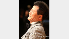 태진아 억대 원정 도박설 ‘눈물 해명’…아들 이루 SNS 보니? ‘심기 불편’