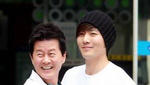 태진아-이루 父子, 억대 원정 도박설 해명…이루 “듣보 가십” 일축