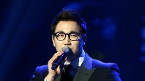 가수 더원, 김수현 소속사 손잡고 中시장 본격 진출