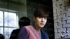 이민호, 열애 인정 후 中 텐진서 공식일정 ‘식지 않은 열기’