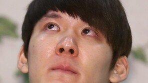 박태환, 국민들께 징계 관련 사죄 “수영장 밖의 세상에 무지했다”