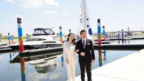 이윤진, 이범수와 첫 데이트..."빨간 스포츠카 타고 오더니 뻥튀기 사줬다" 