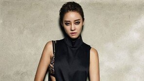 ‘여왕의 꽃’ 고우리, 과거 섹시 화보 보니…망사 스타킹 ‘아찔’ 