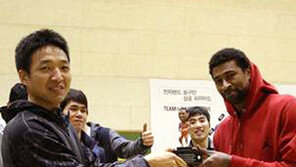 “내 사랑 코리아… ” 울면서 떠난 포웰