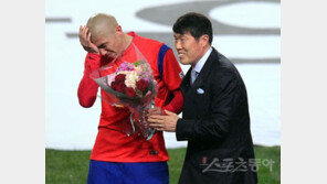 ‘2002월드컵 마지막 선수’ 차두리, 국가대표 은퇴… ‘차두리 고마워’ 보고 눈물