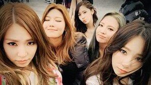 신곡 내는 소녀시대, “D-9” 컴백 임박 셀카 공개…‘물오른 미모’