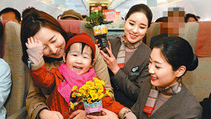 식목일 앞두고 페트병 화분 나눠줘