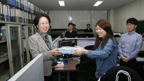 “첫 여성총장님과 식사를” 학생들 신청 이메일 폭주, 어디?