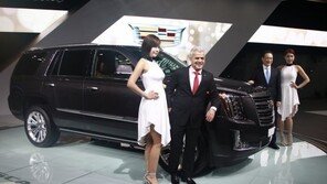 [서울모터쇼]캐딜락, 위풍당당 플래그십 SUV 4세대 ‘에스컬레이드’ 공개