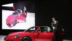 [포토]서울모터쇼 개막, 역시 포르쉐 ‘911 타르가 4 GTS’ 공개