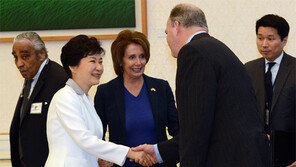 日보다 한국 먼저 찾은 美 하원대표단