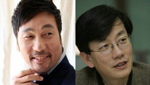‘뉴스룸’ 이문세 손석희 ‘男男 케미’ 폭발? 동안 대결 大폭소…“정신이 몸을 이겨!”