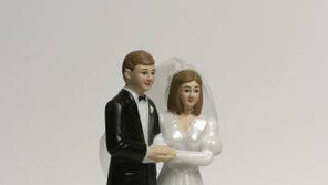 결혼 후 행복감 지속시간 여성 2년, 남성은 평생?