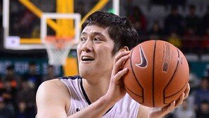 모비스 챔프전 3연승 ‘언성히어로’ 함지훈