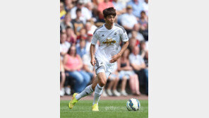 EPL 7호골…기성용, 아시아 새역사