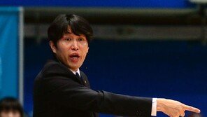 AG 동반우승 유재학-위성우 감독의 ‘훈훈한 인연’