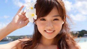 이홍기 그라비아 모델과 열애설, 일본 탑 그라비아 모델 ‘시노자키 아이’ 사진 보니…