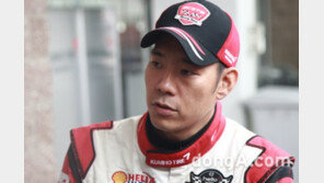 [2015 슈퍼레이스]김진표 사고 후 컴백 “걱정 끼쳐드려서 죄송”