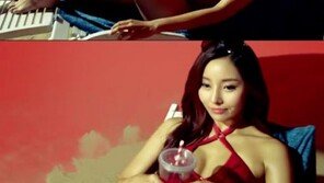 박진영 ‘어머님이 누구니’ 섹시女 누구?… 모델 이현지, ‘맥심 콘테스트’ 출신