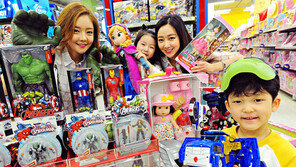 홈플러스, 캐릭터 완구 대전 “어벤져스 대박예감”