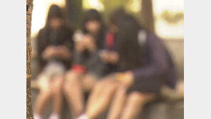 스마트폰 중독 심각해, 정부가 나서 중독 비율 낮춘다 ‘눈길’