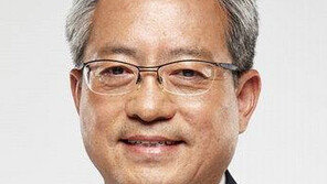 경찰 “이재홍 파주시장 현금 외 금품 수수 확인”