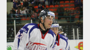 2부 복귀 조준 아이스하키, 출발이 좋다