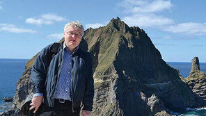 “日정부, 아베 비판하면 노골적 압박 ‘중국 돈 받고 쓴 기사’ 인격모독까지”